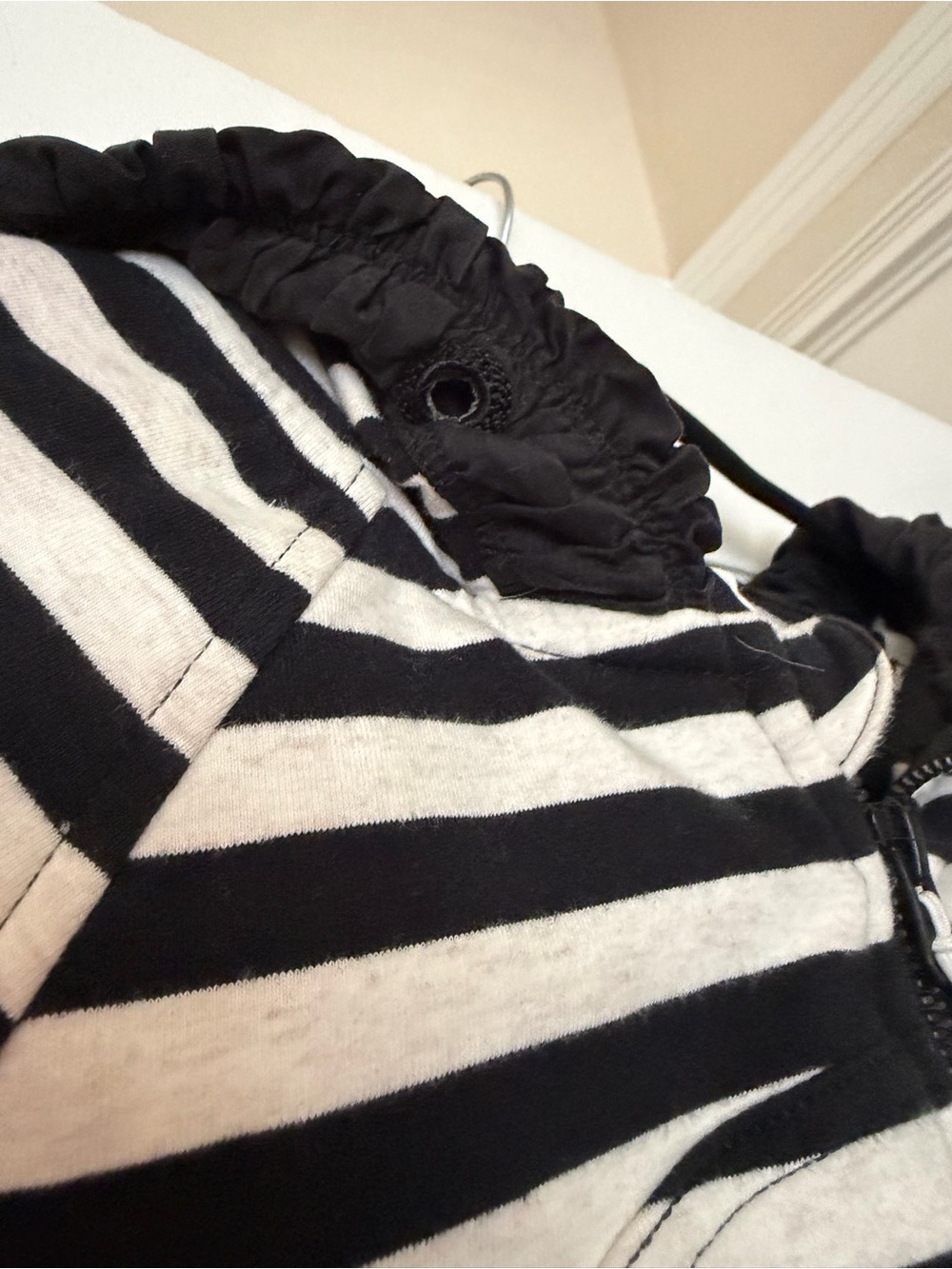 lululemon athletica Black and White Striped Zip Hoodie - Picture 4 of 4